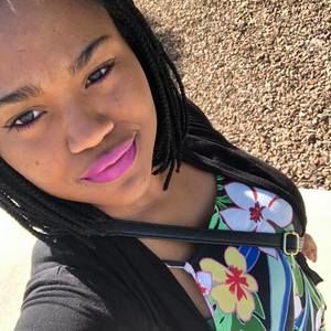 Meet your Posher, Nessa